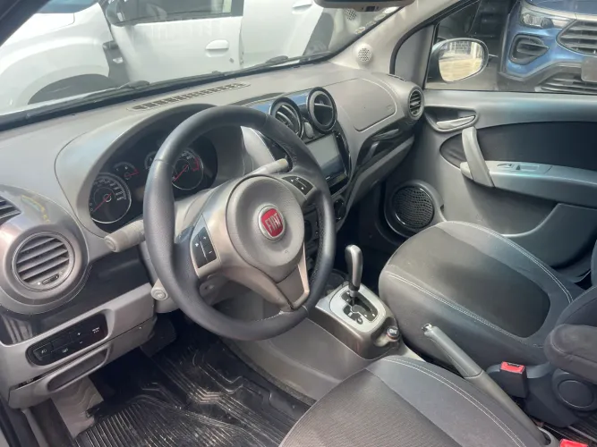 Fiat Grand Siena Essence Dual. 1.6 Flex 16V 2013