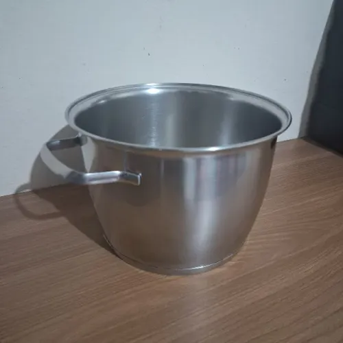 Caldeirão Tramontina 20cm 4,4l Fundo Triplo Aço inox indução Sem Tampa