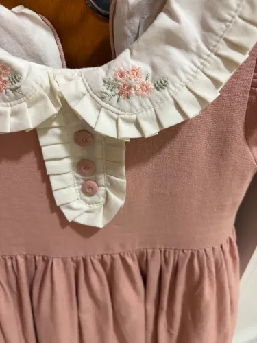 Vestido Infantil Rosa com Gola Bordada - Usado 1x - Impecável
