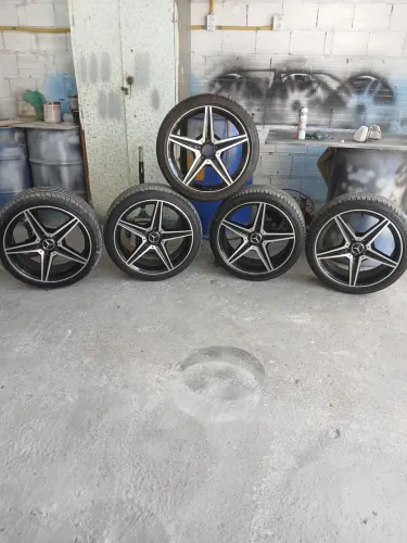 Rodas AMG aro 19