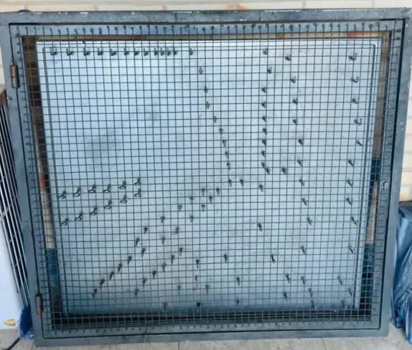 Quadro de ferramentas 100 peças mais grade com chumbador e fechadura