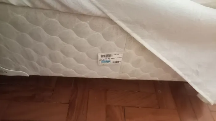Vendo base box (SEM COLCHÃO) - Cama casal queen