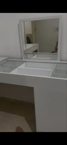PENTEADEIRA/ESCRIVANINHA EM PERFEITO ESTADO 