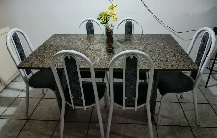 Mesa de mármore