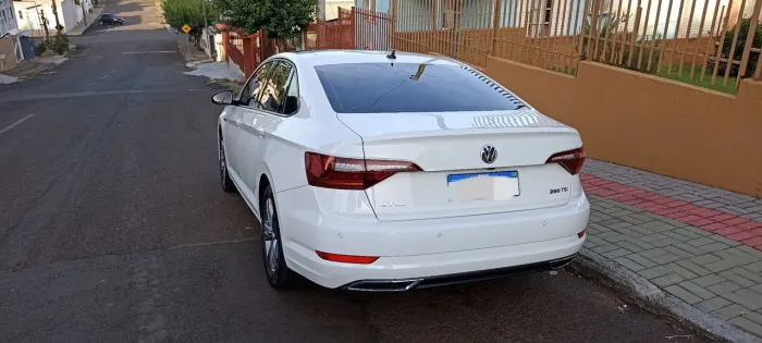 Volkswagen Jetta R-line 250 TSI 1.4 Flex 16V Aut. 2019