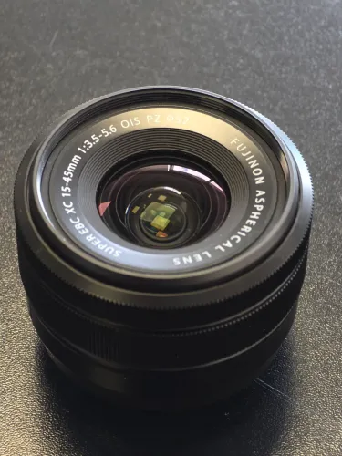Lente FUJIFILM XC 15-45mm f/3.5-5.6 OIS