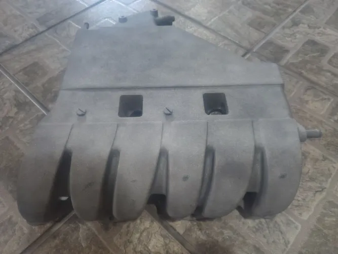 Coletor admissão VR6 12v Passat e Golf