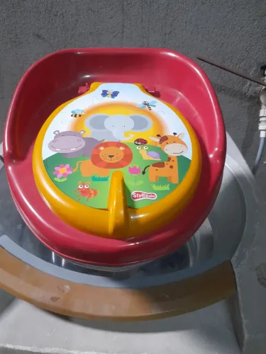 Troninho infantil