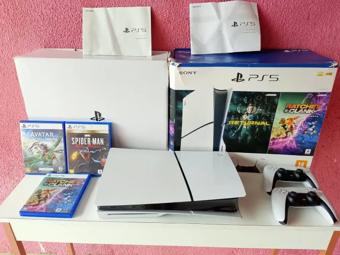 Playstation 5 slim com leitor de disco