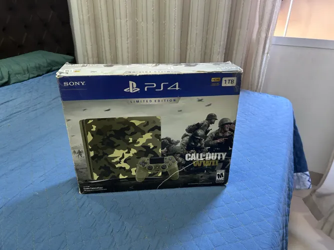 Ps4 Fat 1 TeraByte ( Call of Duty )
