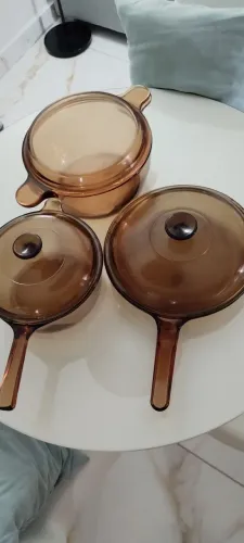 Panelas de vidro.