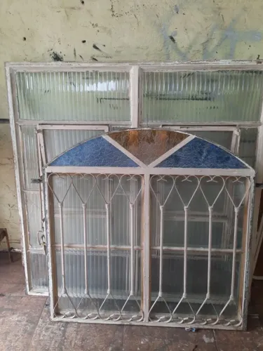 2 Janelas e 1 Vitrô Usados para Obra/Reforma no estado das fotos