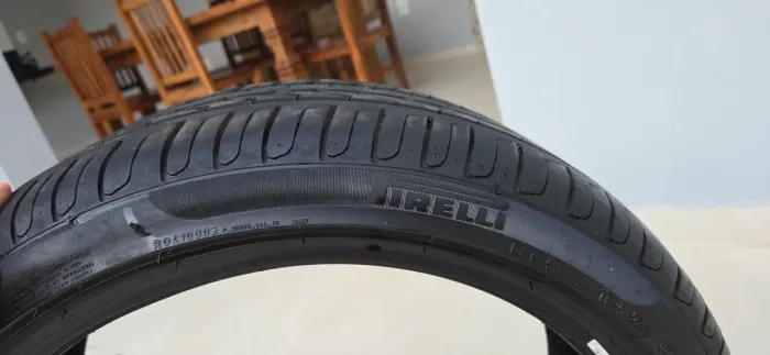 PNEU PIRELLI CINTURARO P7 225/40/18 Run Flat
