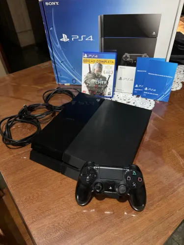 PS4 Fat 500GB - Muito Conservado | Pronto para Jogar!
