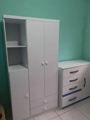 Cômoda e guarda roupa/leva p berço de brinde 
