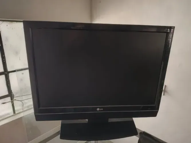 MONITOR TV 22 LG