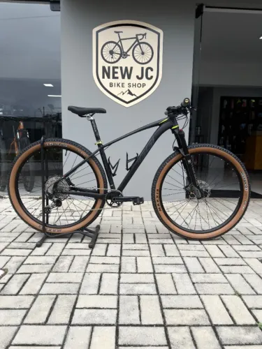 Bicicleta Oggi 7.4 Tam M