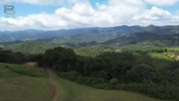 Área à venda em Santo Amaro da Imperatriz