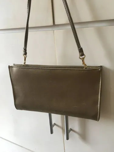 Bolsa de ombro tipo carteira 