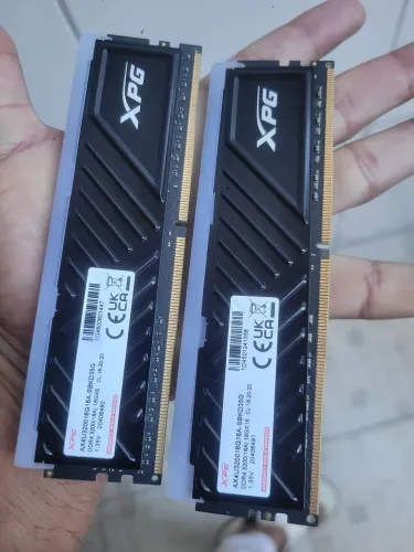 Memória DDR4 Xpg Rgb 32GB 2x16 3200mhz