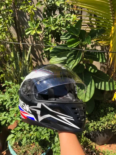Capacete norisk Reino Unido 