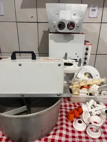 Modeladora e masseira