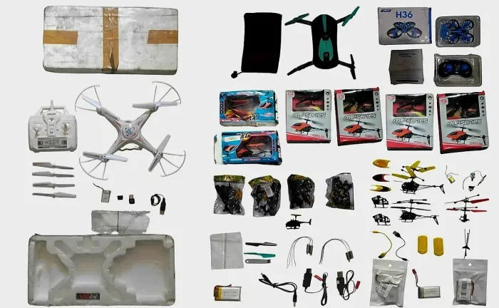 Lote de Drones e Helicópteros RC Syma/H36/MJ Series Peças, Controles e Acessórios