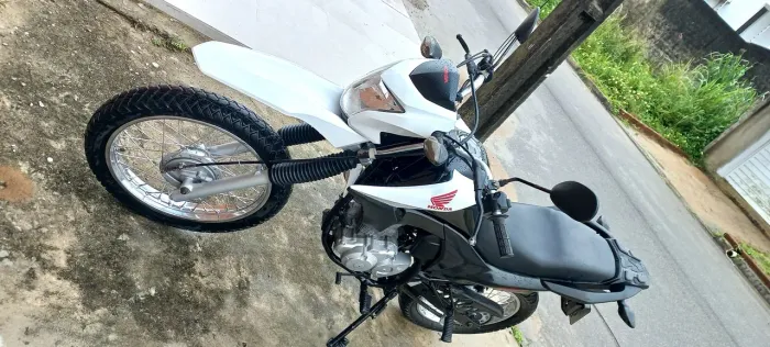 Bros 160 2017