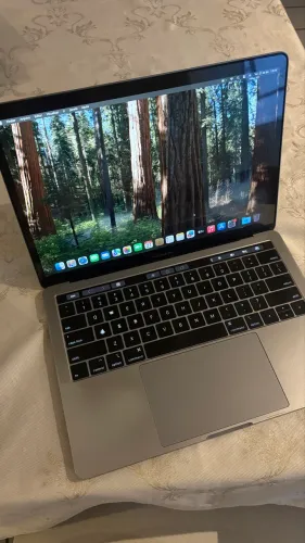 MacBook Pro 2019 - i5 8GB / Leia a descrição