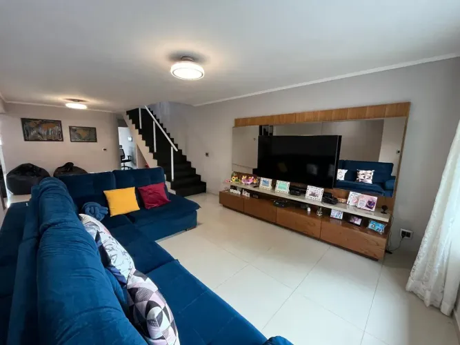 Sobrado para venda tem 300 metros quadrados com 3 quartos em Vila Formosa - São Paulo - SP