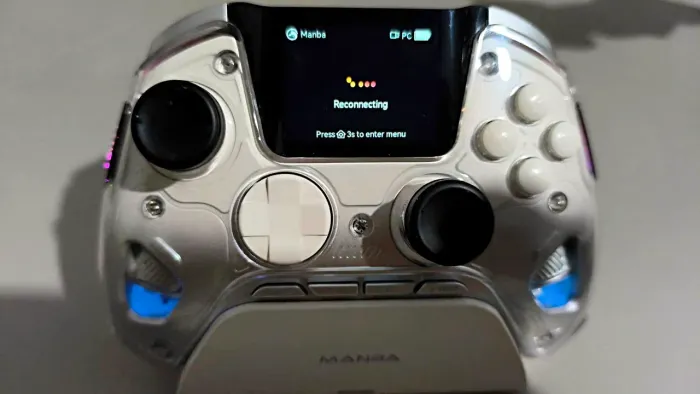 Controle Manba One V2 com base de carregamento 