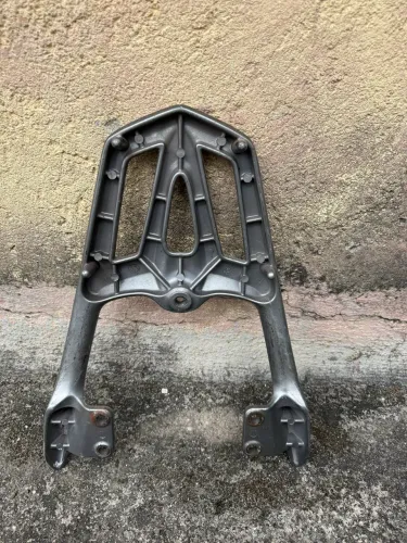 Suporte para baú - Riva 150