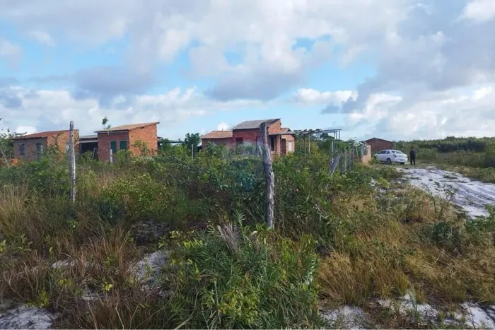 Terreno Praia Abais: Seu Futuro Lar no Paraíso!