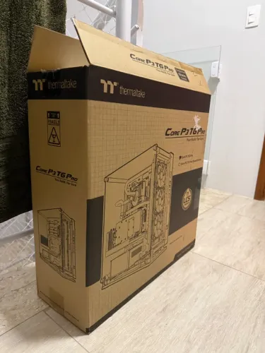 Gabinete Thermaltake Core P3 TG PRO