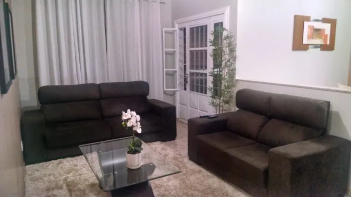 Casa em lote 700m