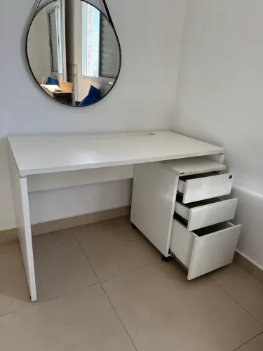 Mesa Escritório com gaveteiro