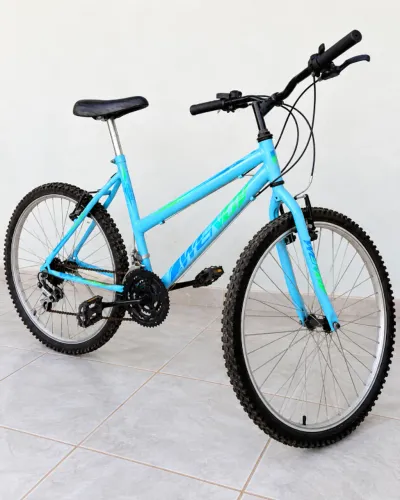 Bicicleta Aro 26 com Marchas - Ótimo Estado