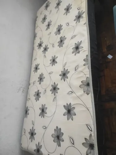 Cama solteiro