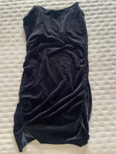 Vestido Preto Curto Tomara que Caia em Veludo - Usado 1 Vez