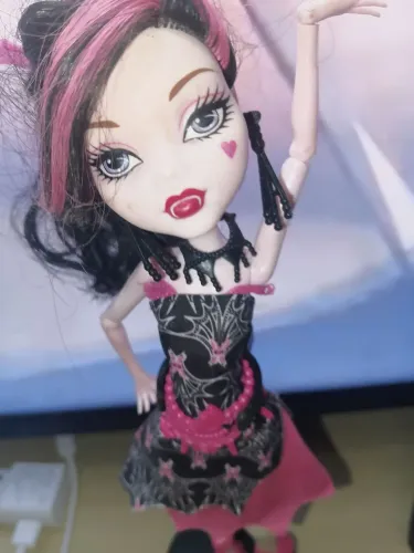 Monster high draculaura 2014