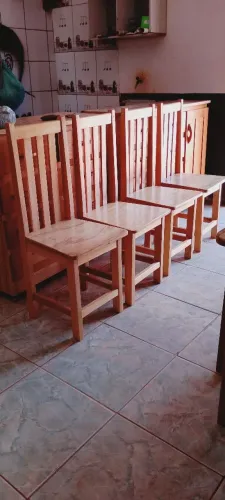 Cadeiras a pronta entrega..novas leves... 4 unidades lindas