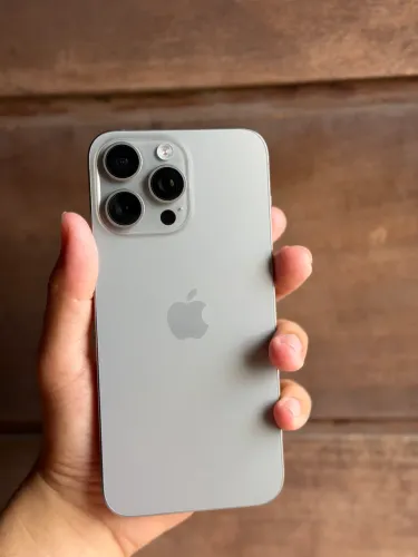 iPhone 15 pro Max 256 gigas