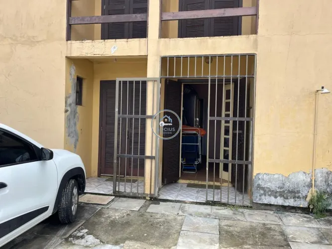 APARTAMENTOS MOBILIADOS A 50 METROS DA BEIRA-MAR!