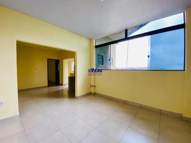 Excelente casa para locação no Bairro Olaria!