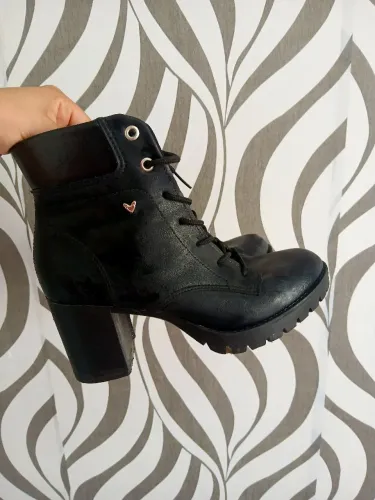 Bota feminina 37