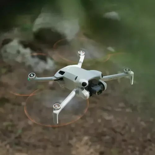 Drone DJI Mini 4 Pro Fly More Combo (Com tela)