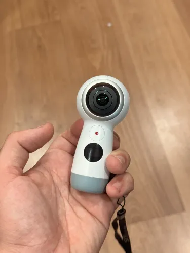 Câmera 360 graus Samsung Gear 360 