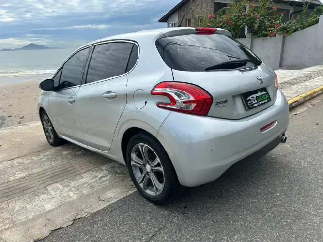 Peugeot 208 Griffe 1.6 Flex 16V 5P Aut. 2015
