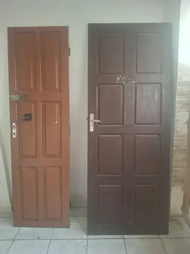 Vende - se portas e janelas jatobá