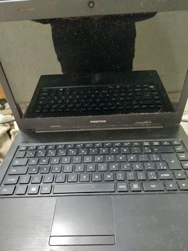 NOTEBOOK POSITIVO UNIQ 1991 PARA USO DE PEÇAS (NÃO FUNCIONA)